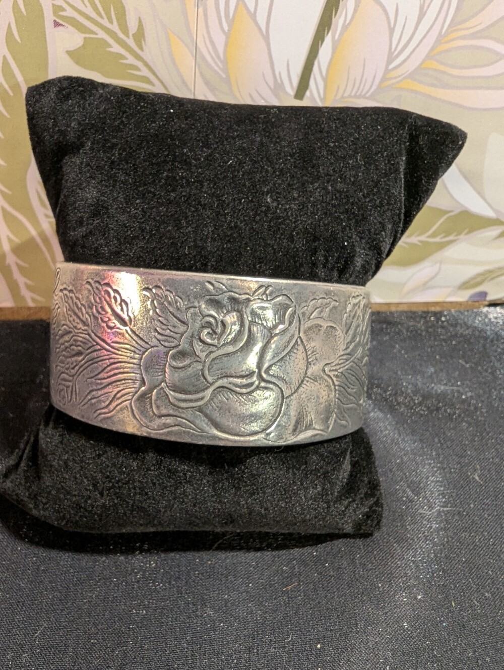 Salisbury Pewter Floral Rose Cuff Bracelet Wide Open Cuff Silver Tone